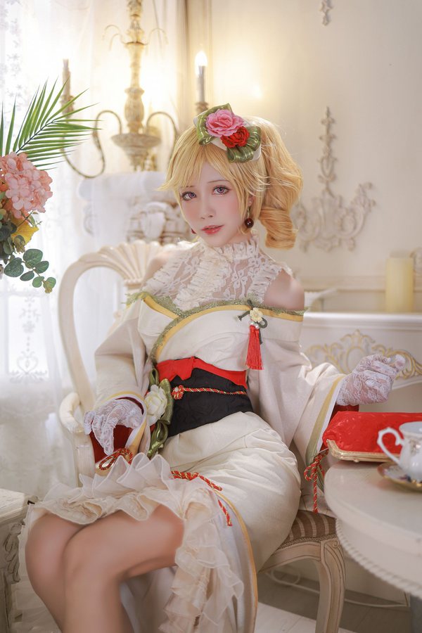人气Coser@水淼aqua 黎塞留 [27P/4V/70MB]