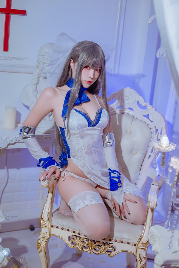 网红Coser@二佐Nisa 路易九礼服 [29P/495MB]