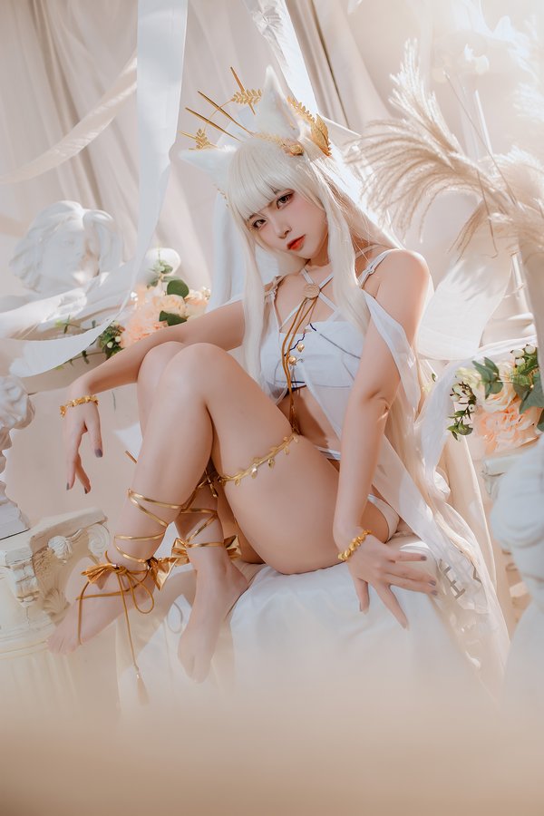 网红Coser@二佐Nisa 方舟白金泳装 [16P/86MB]