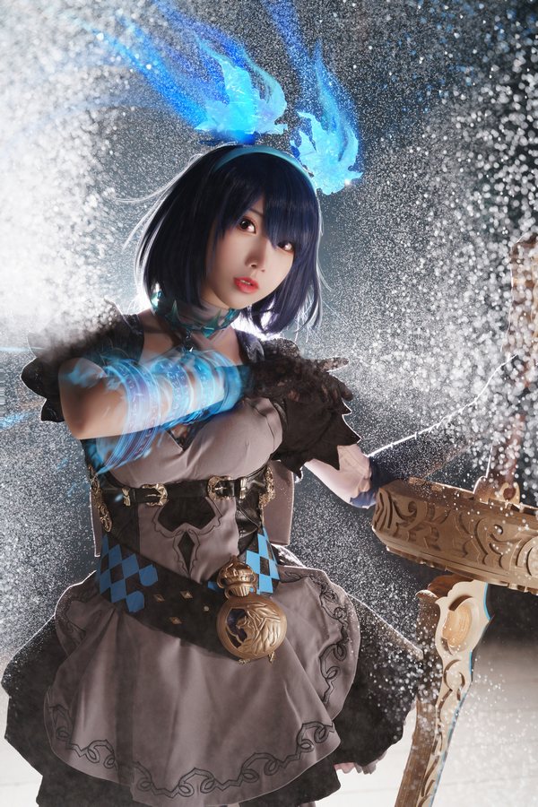 人气Coser@rioko凉凉子 贴心的牛奶女仆 [45P/465MB]