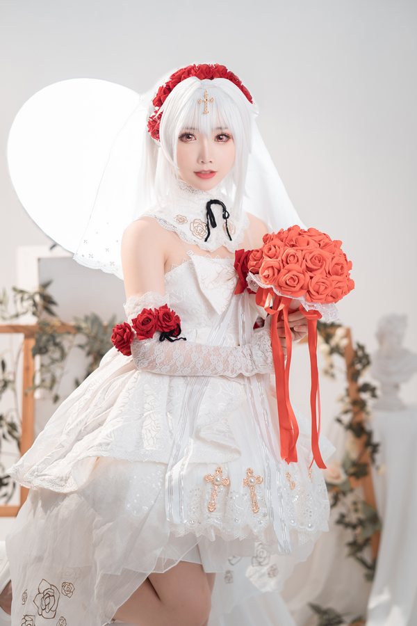 人气Coser@面饼仙儿 德丽莎婚纱 [13P/92MB]