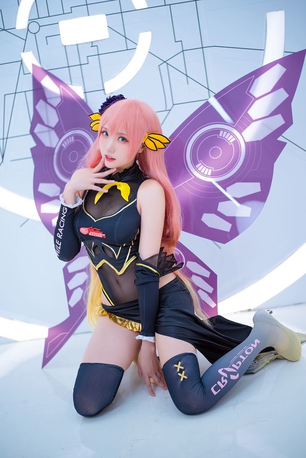 网红Coser@瓜希酱 LUKA 赛车 [22P/119MB]