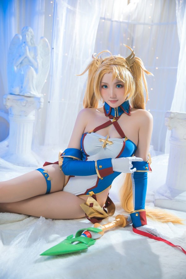 人气Coser@瓜希酱 布拉达曼特 [25P/113MB]