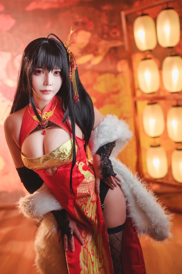 人气Coser@抱走莫子aa 大凤 [40P/1V/1.07G]