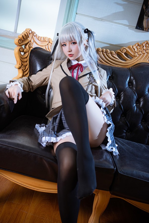 网红Coser@星之迟迟 篝之雾枝JK包 [49P/204MB]