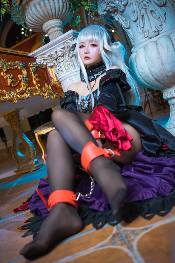 网红Coser@星之迟迟 篝之雾枝礼服包 [37P/184MB]