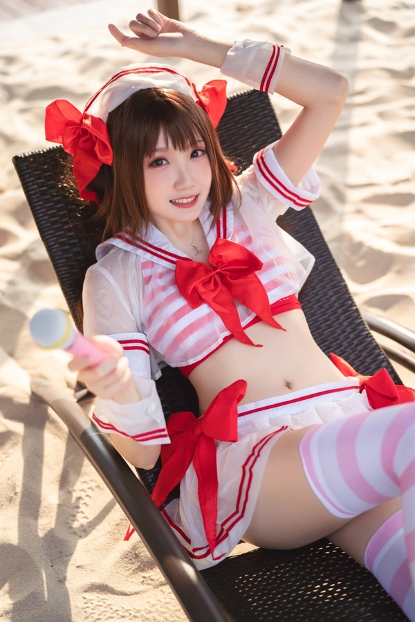 网红Coser@瓜希酱 岛村卯月 泳衣 [30P/130MB]