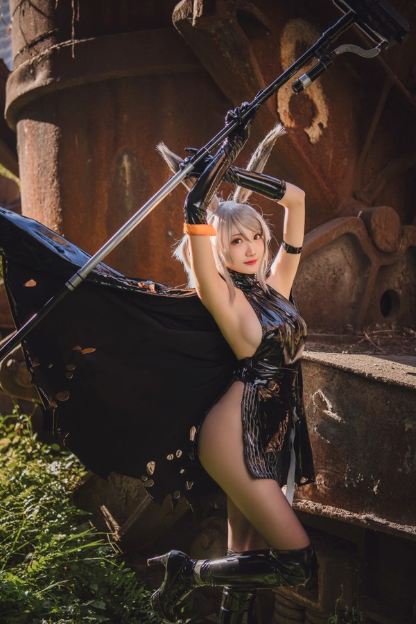 网红Coser@瓜希酱 暴行 [15P/74MB]