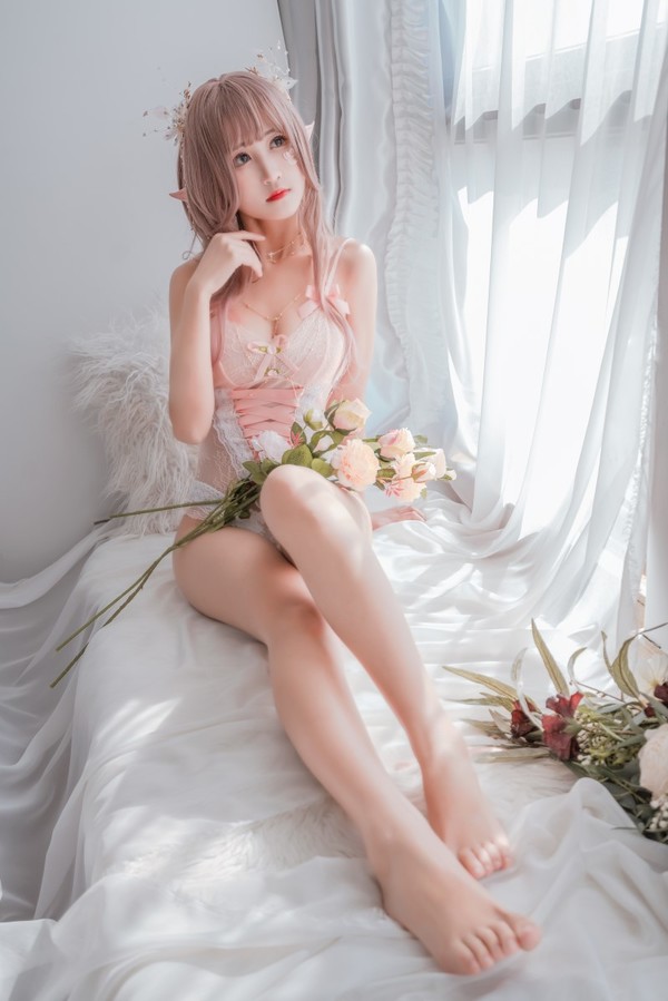人气Coser@三度_69 精灵 [31P/5V/233MB]
