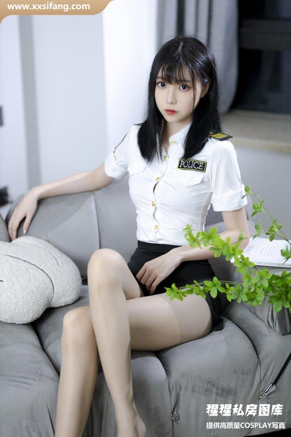 许岚LAN COSPLAY写真集《灰丝制服 》超高清套图下载[40P/515M]