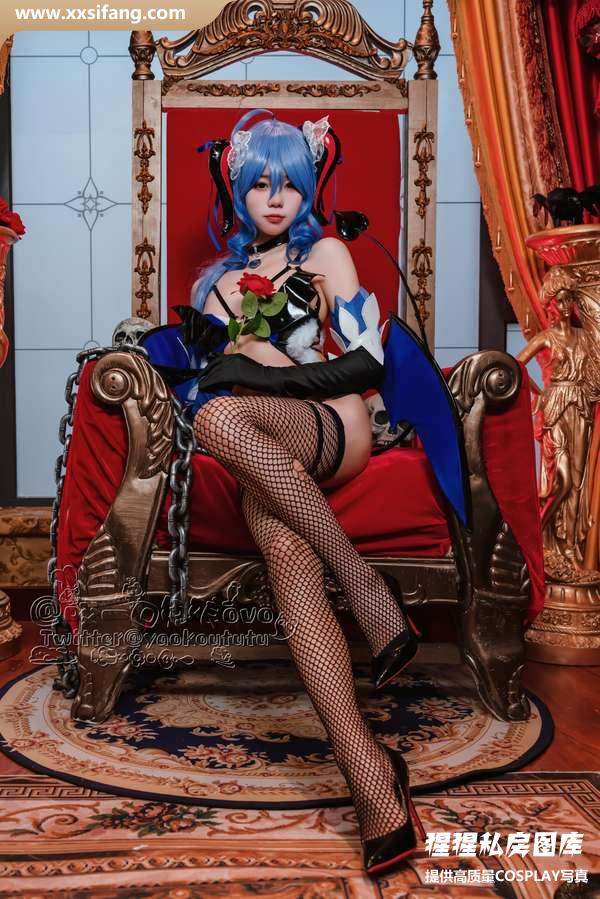 咬一口兔娘ovo COSPLAY写真集《甘雨魅魔 》超高清套图下载[40P/724M]
