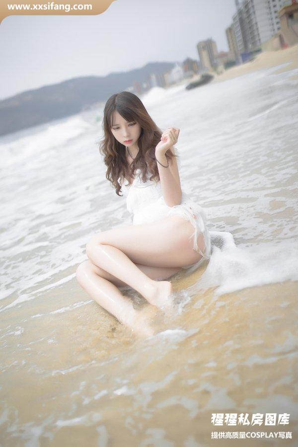 疯猫ss COSPLAY写真集《海滩黄色》超高清套图下载[29P/219M]
