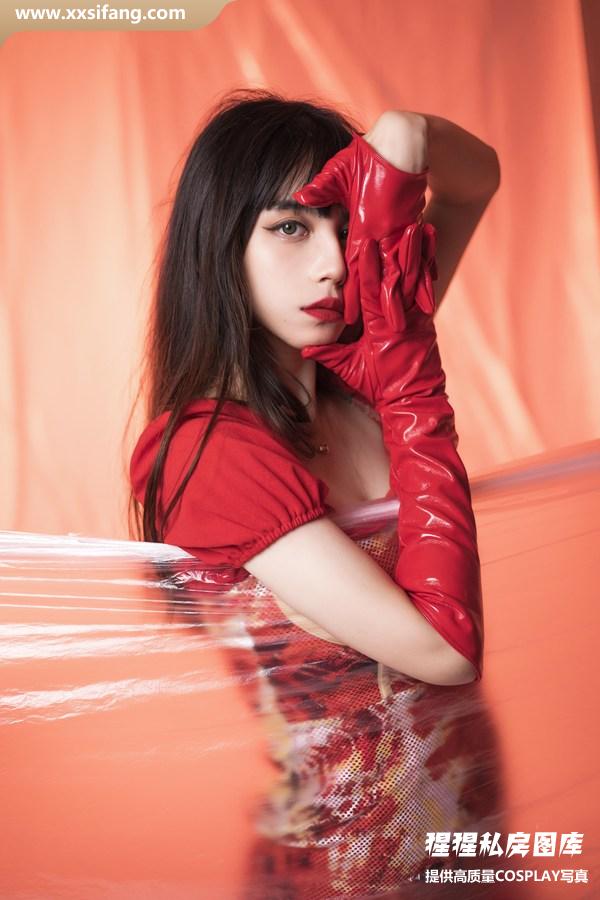 贰加六 COSPLAY写真集《会跳舞的红手套》超高清套图下载[25P/280M]