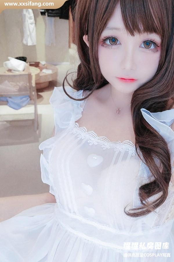 日奈娇 COSPLAY写真集《围裙人妻》超高清套图下载[93P/1.06G]