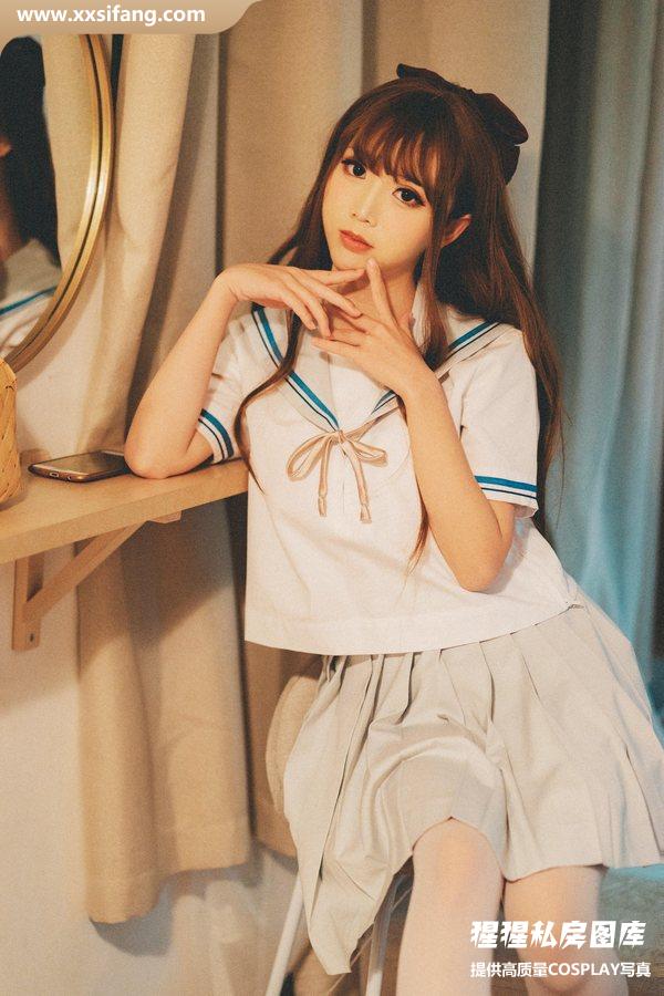 面饼仙儿写真集《JK秀》高清套图下载