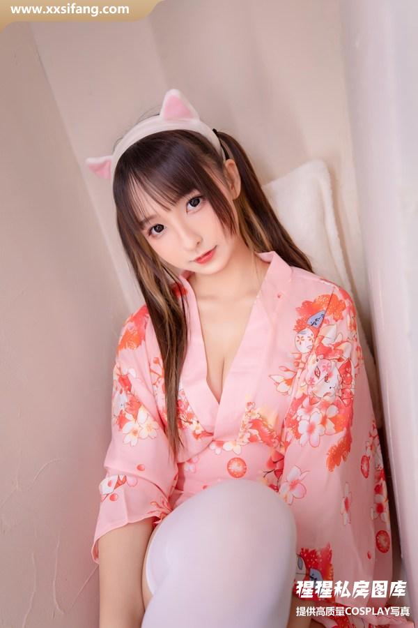 神楽坂真冬写真集《ガールズパフェ 雪糕少女》高清套图下载[150P+2V]