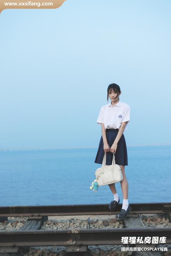 兔子Zzz不吃胡萝卜写真集《海风的声音》高清套图下载[38P]
