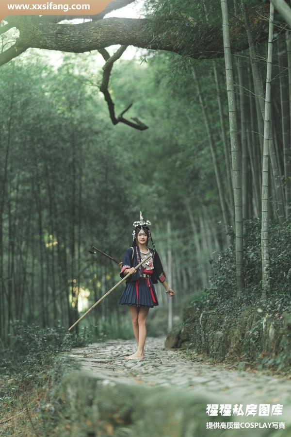 兔子Zzz不吃胡萝卜写真集《苗疆一梦》高清套图下载[41P]