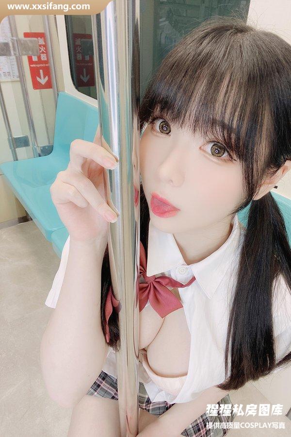霜月shimo写真集《First August》高清套图下载[23P]