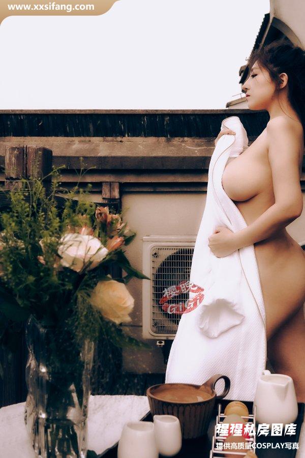 樱晚GiGi写真集《– 落日的暧昧》高清套图下载[20P]