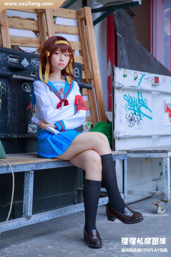 G44不会受伤写真集《凉宫 制服》高清套图下载[20P]