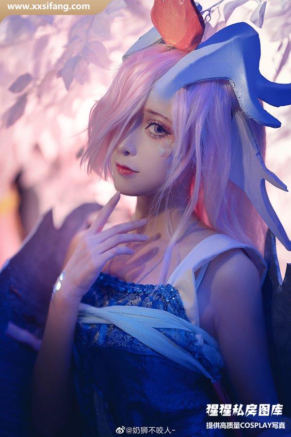 奶狮不咬人写真集《雨师》高清套图下载[9P]