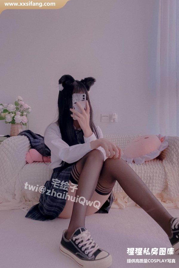 二阶堂(宅绘子)写真集《猫儿JK》高清套图下载[86P+2V]