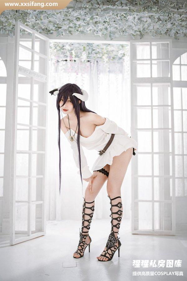 切切celia写真集《雅儿贝德》高清套图下载[39P]