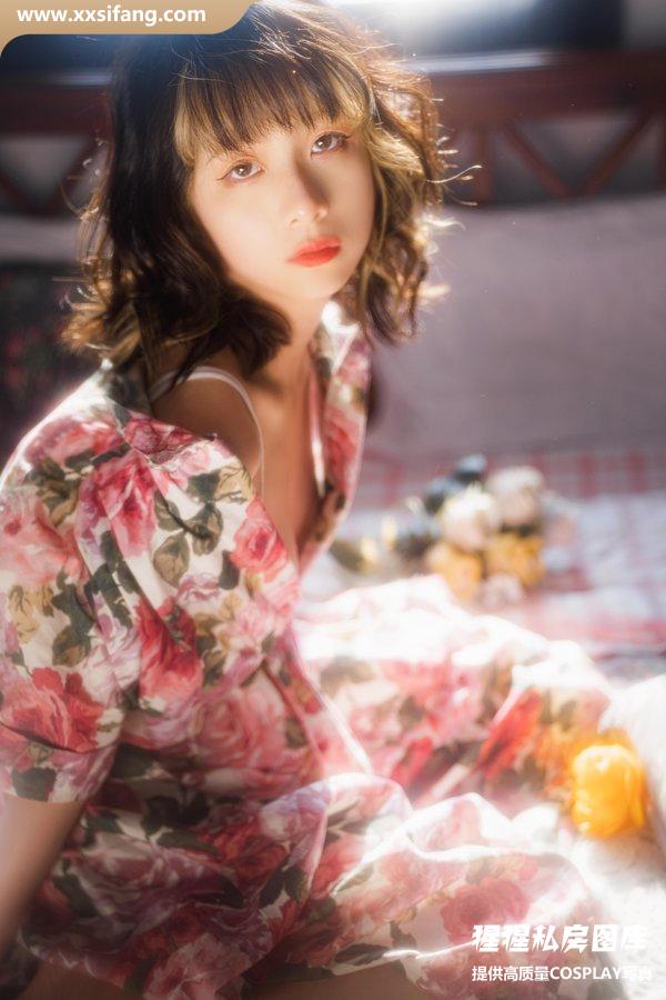 清青琴玖写真集《梦里碎花》高清套图下载[26P]