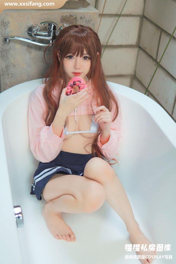 Sally Dorasnow写真集《Chizuru Kanojo, Okarishimasu》高清套图下载[48P]