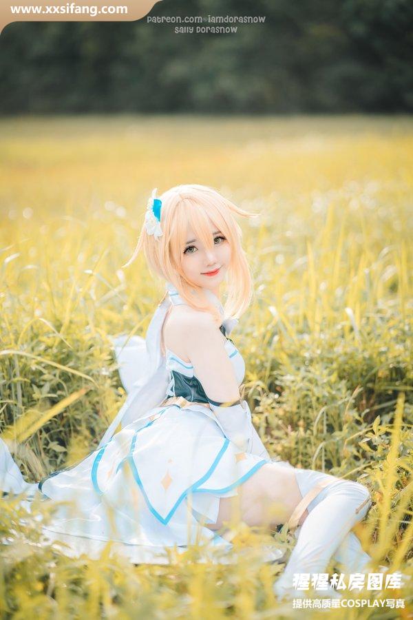 Sally Dorasnow写真集《Genshin Impact Lumine》高清套图下载[27P]