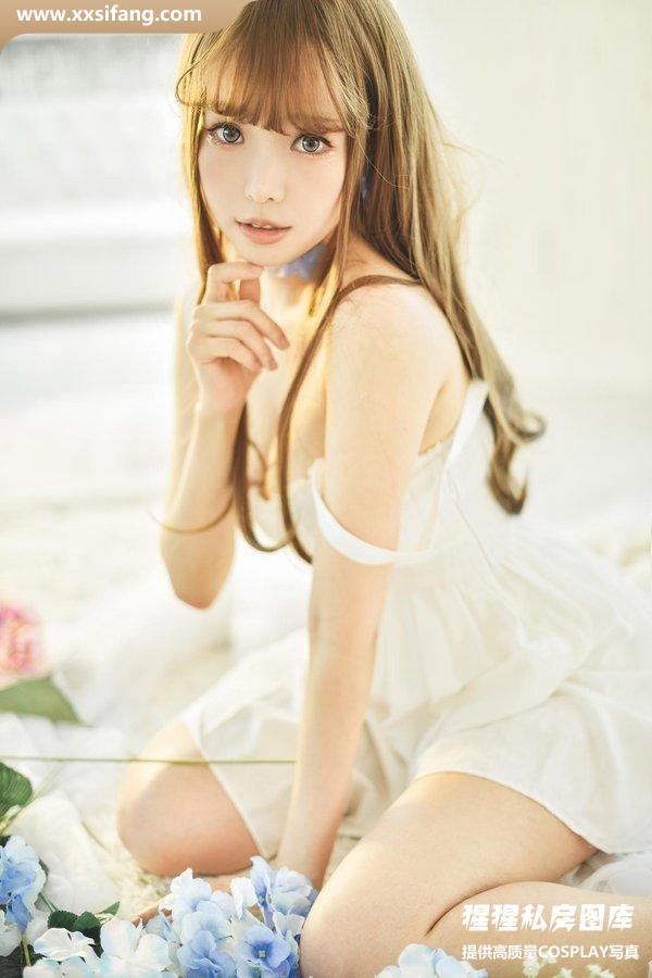 ElyEE子写真集《White Dress》高清套图下载[22P]