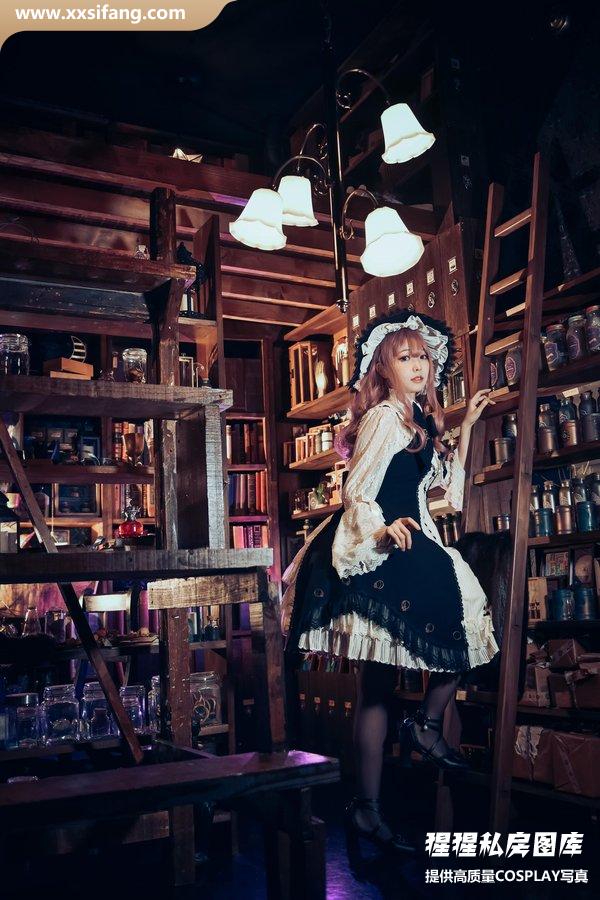ElyEE子写真集《Witch Time》高清套图下载[47P]