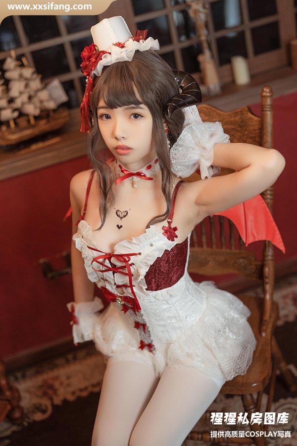 雯妹不讲道理写真集《魅魔本 Elegant devil》高清套图下载[35P+2V]