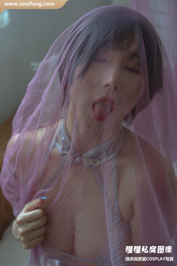 云溪溪写真集《奶桃 N46旗袍合集》高清套图下载[70P+1V]