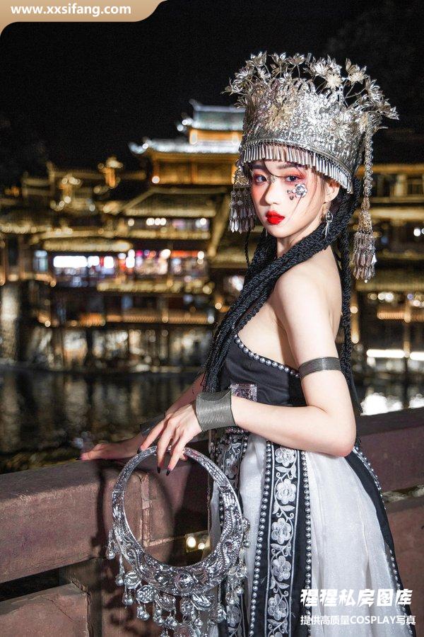 瓦斯塔亚小龙虾写真集《苗疆女子》高清套图下载[18P]