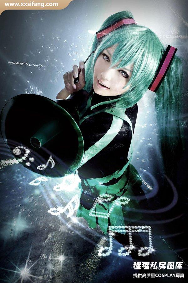 半半子写真集《初音》高清套图下载[9P]