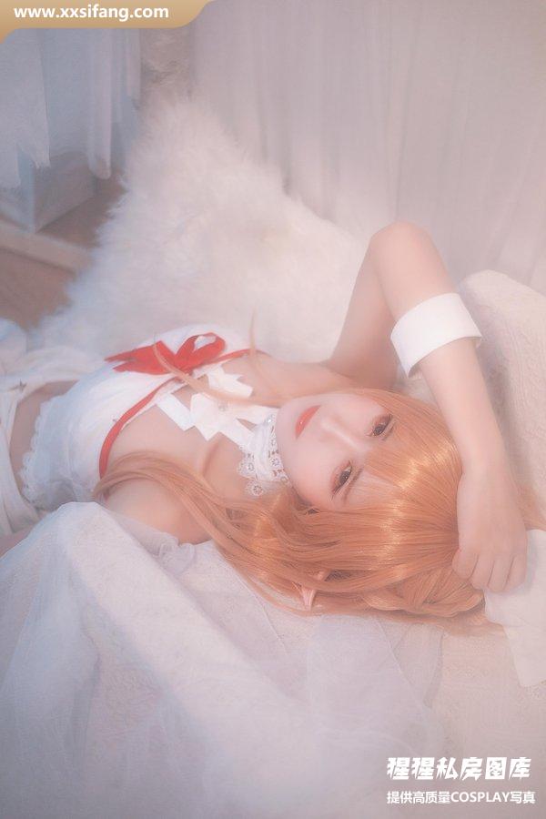 三度_69写真集《亚斯娜》高清套图下载[40P]