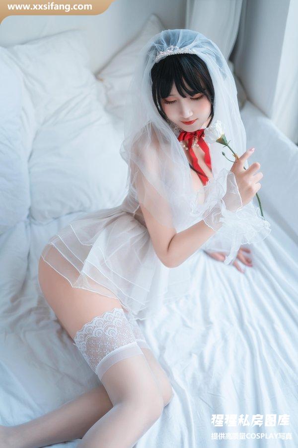 三度_69写真集《婚纱孔雀翎》高清套图下载[24P]