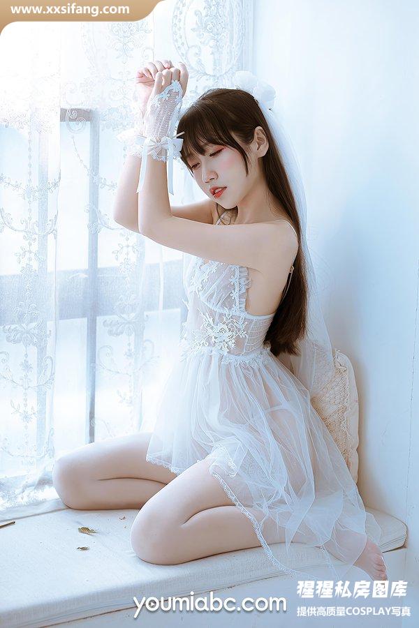 不呆猫写真集《Dressed up》高清套图下载[21P]