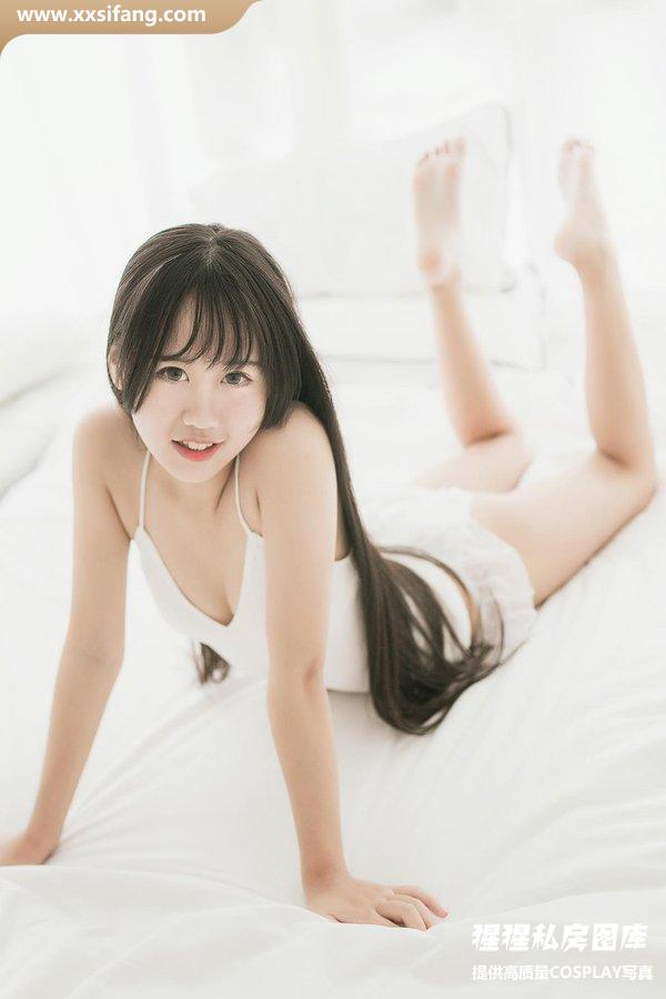 萌芽儿o0写真集《小吊带》高清套图下载[34P]