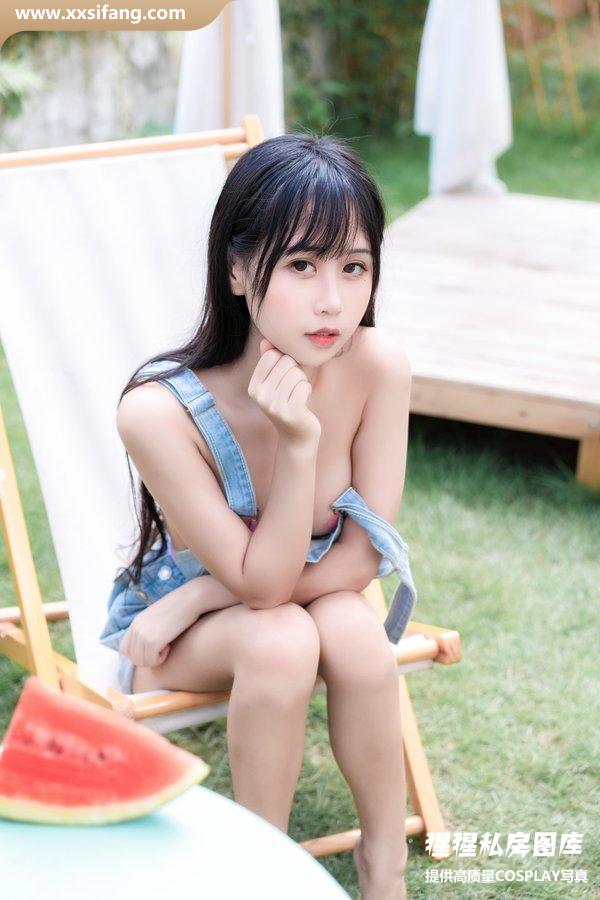 萌芽儿o0写真集《西瓜与夏天》高清套图下载[33P]