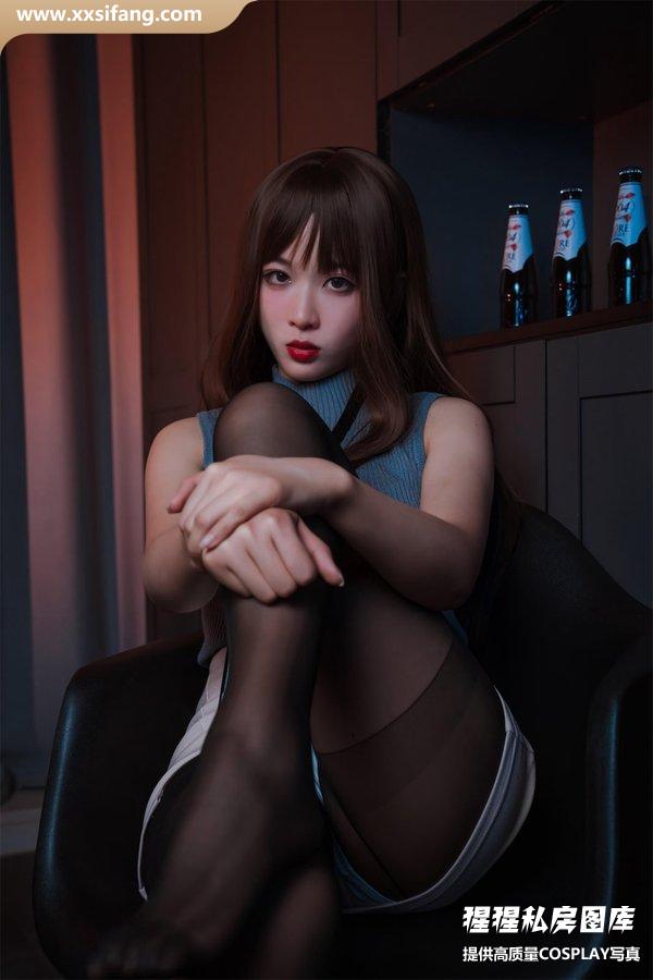轩萧学姐写真集《微醺喝醉了ol》高清套图下载[57P]