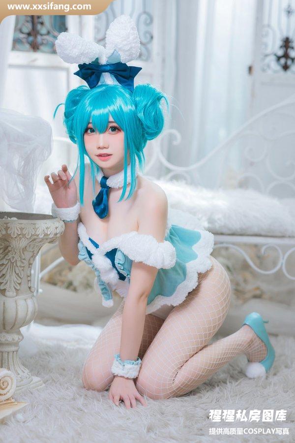 焖焖碳写真集《初音兔女郎》高清套图下载[20P]