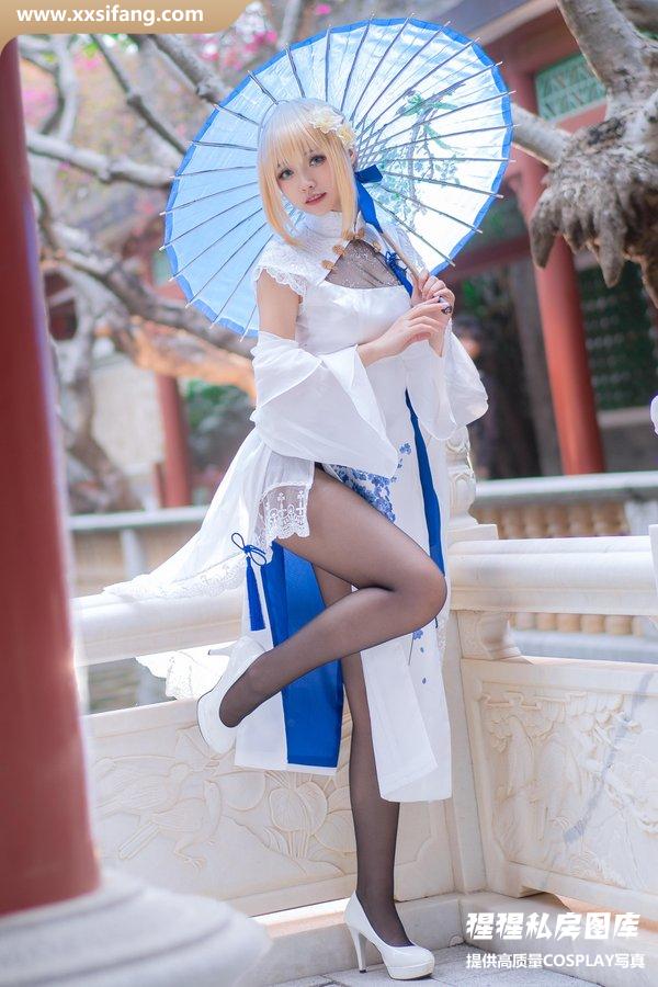 大大卷卷小卷写真集《FGOsaber 四周年旗袍》高清套图下载[15P]