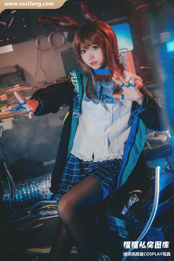 猫君君MaoJun写真集《明日方舟 阿米娅》高清套图下载[52P]