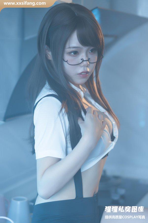 七月喵子写真集《眼镜娘1号》高清套图下载[21P]