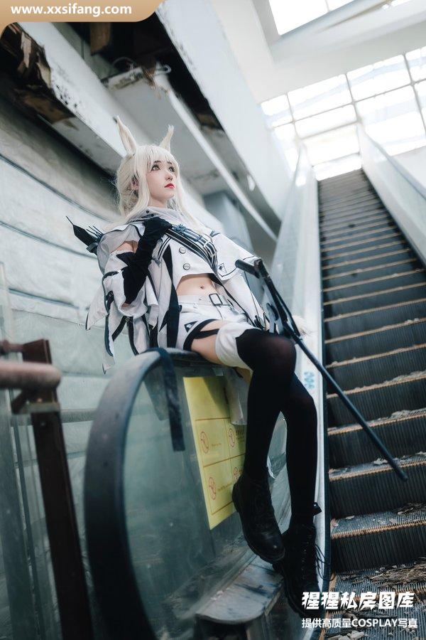 南桃Momoko写真集《明日方舟2》高清套图下载[17P]
