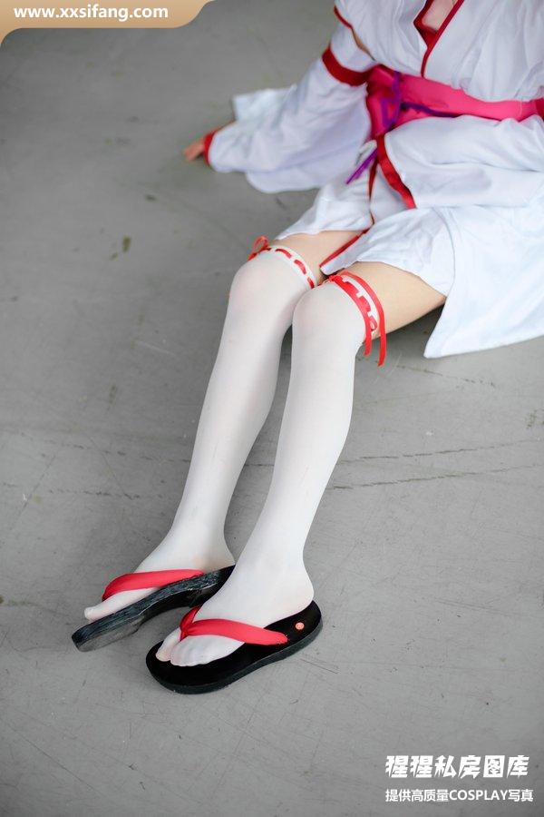 森萝财团写真集《FREE-002》高清套图下载[15P]