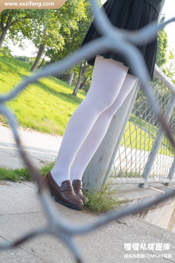 森萝财团写真集《FREE-003》高清套图下载[39P]